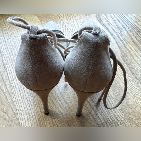 KENNETH COLE RILEY 85 BEIGE SUEDE w/ translucent vinyl panels lace up PUMPS. 8.5 - Picture 8 of 9